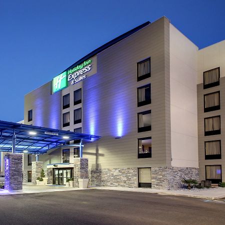 Holiday Inn Express & Suites Jackson Downtown - Coliseum By Ihg Exterior photo