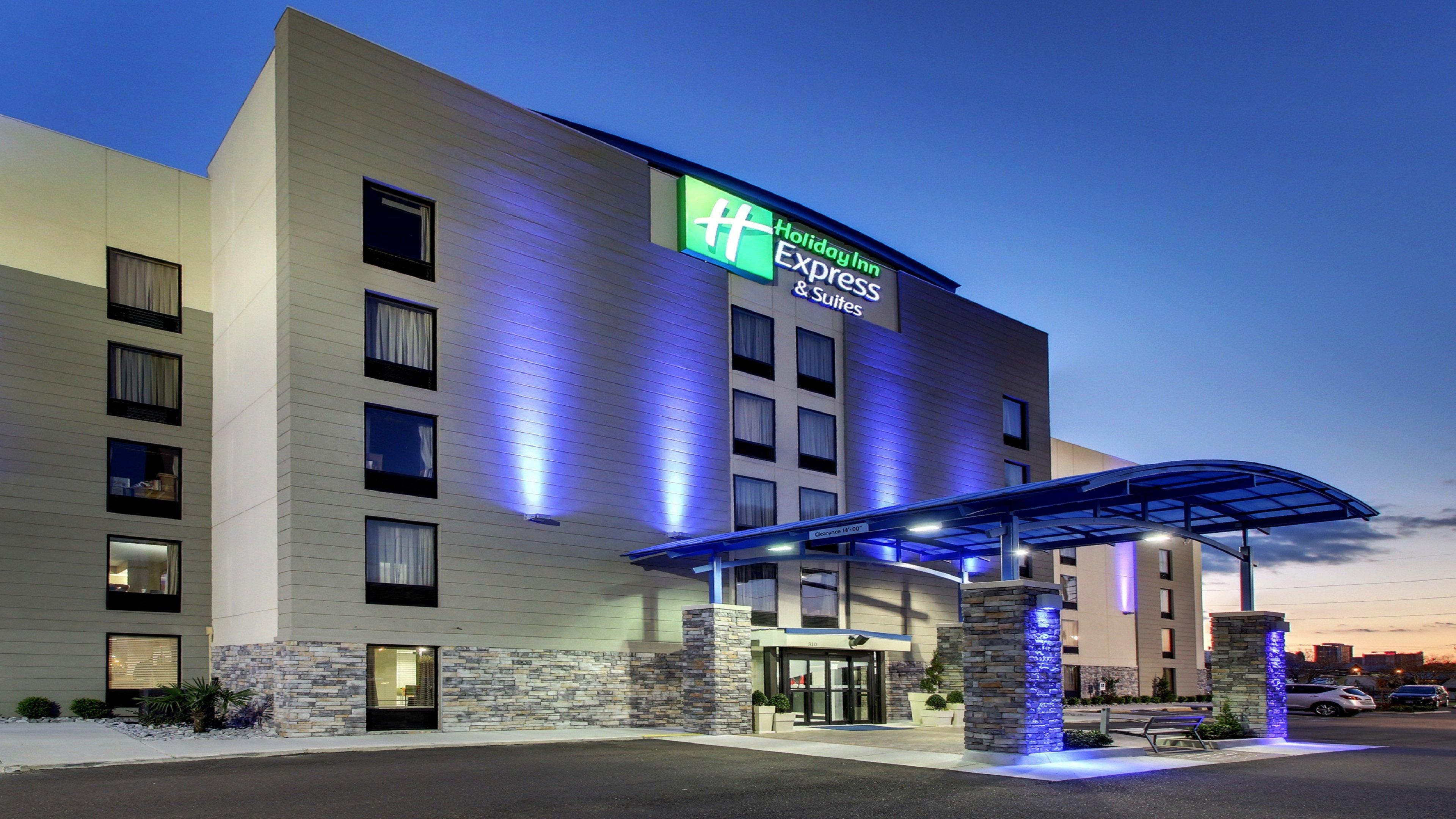 Holiday Inn Express & Suites Jackson Downtown - Coliseum By Ihg Exterior photo