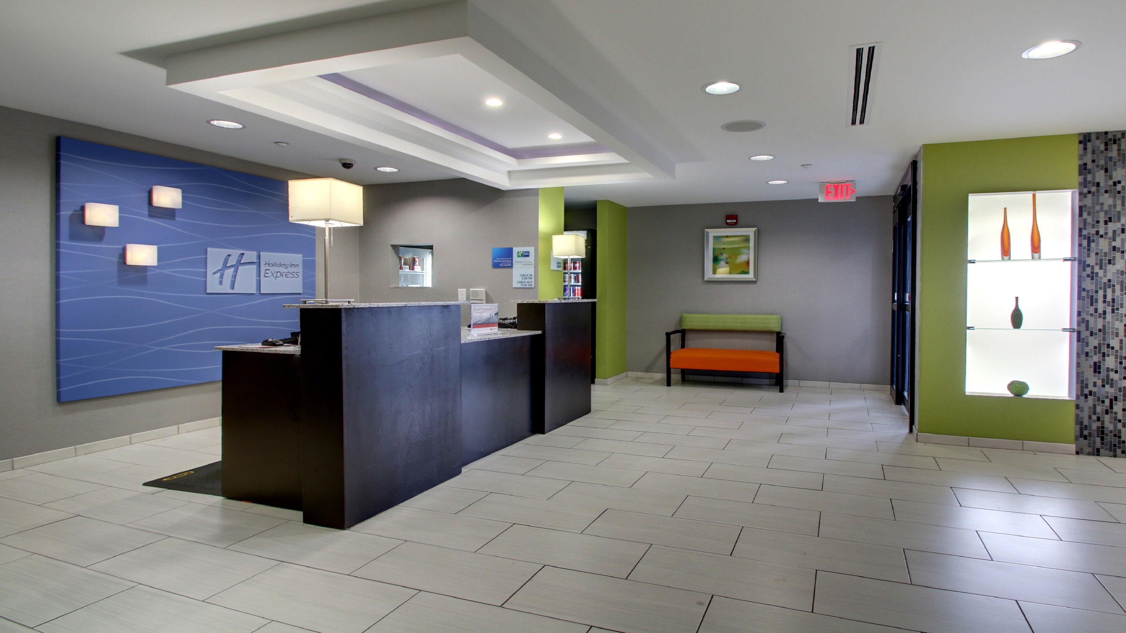 Holiday Inn Express & Suites Jackson Downtown - Coliseum By Ihg Exterior photo